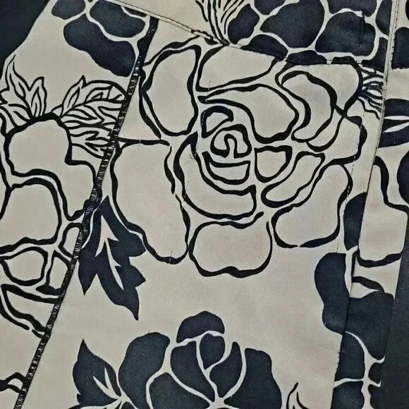 Notations Women's Ecru & Black Poly Floral A-Line Skirt - Picture 8 of 9